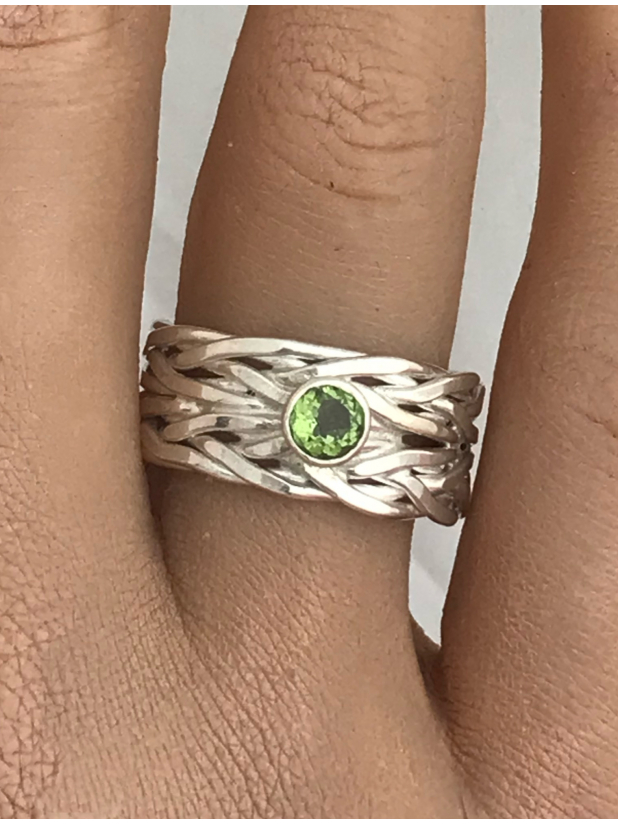 Green tourmaline size 8 woven band