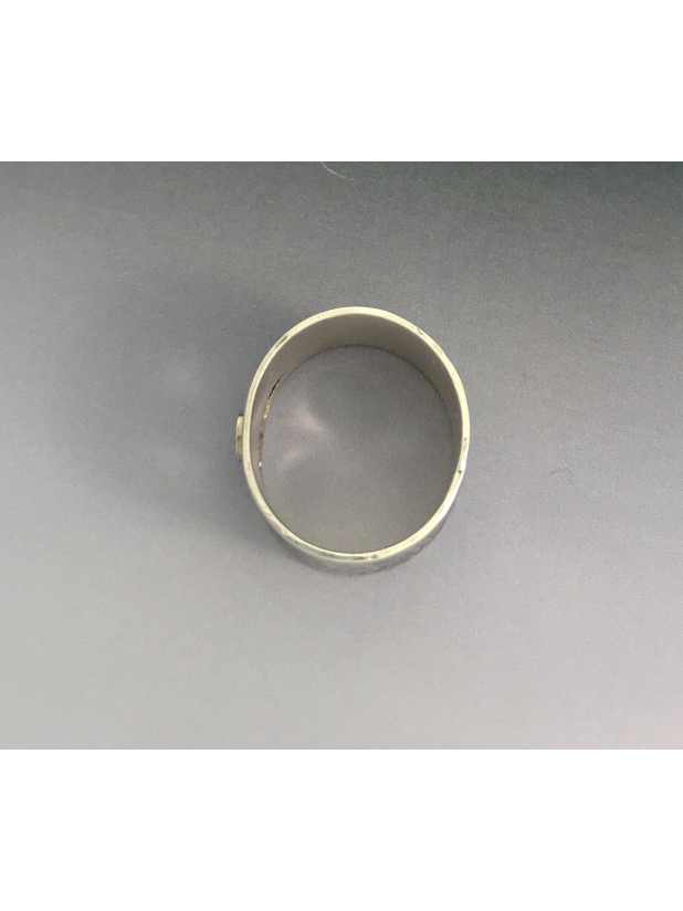 Large women’s ring custom made